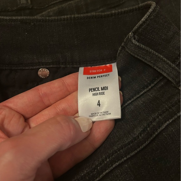 Express Mini Skirt - Picture 5 of 5